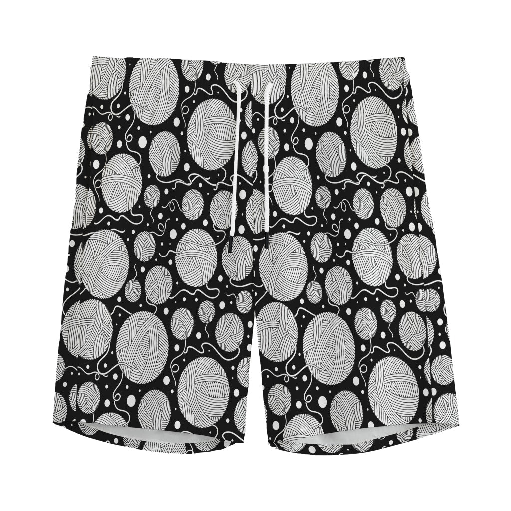 Black And White Yarn Pattern Print Men's Sports Shorts
