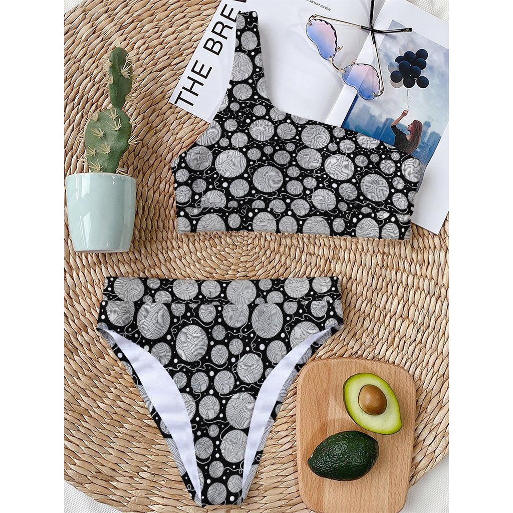 Black And White Yarn Pattern Print One Shoulder Bikini Top