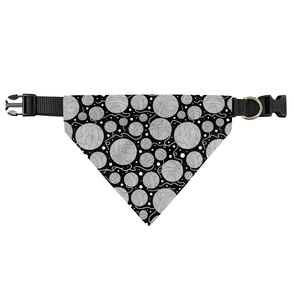 Black And White Yarn Pattern Print Over The Collar Dog Bandana