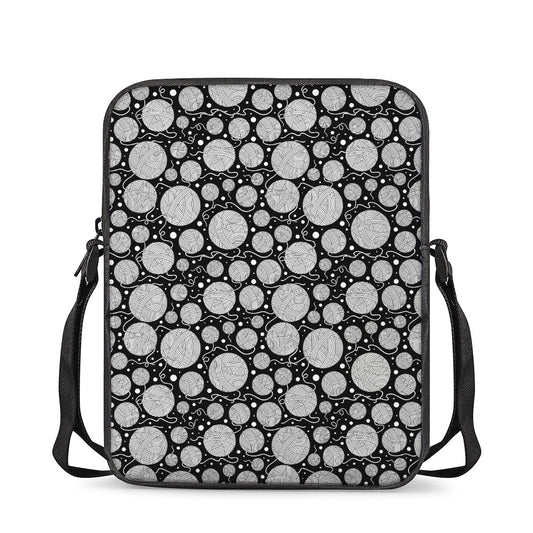 Black And White Yarn Pattern Print Rectangular Crossbody Bag