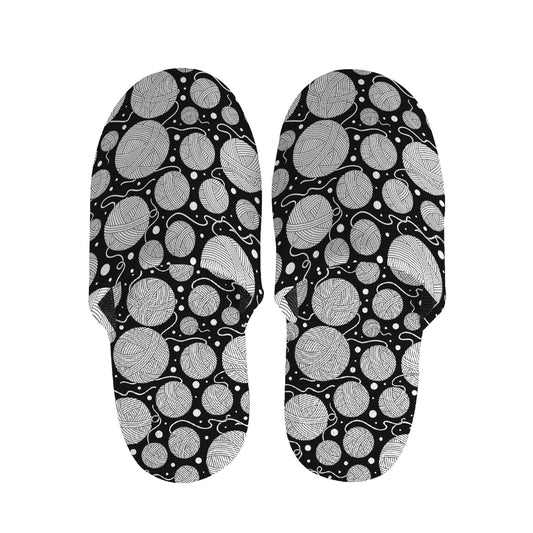 Black And White Yarn Pattern Print Slippers