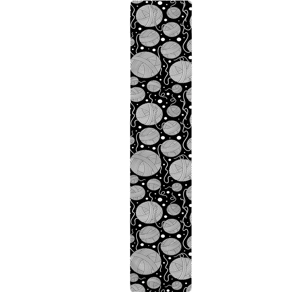 Black And White Yarn Pattern Print Table Runner