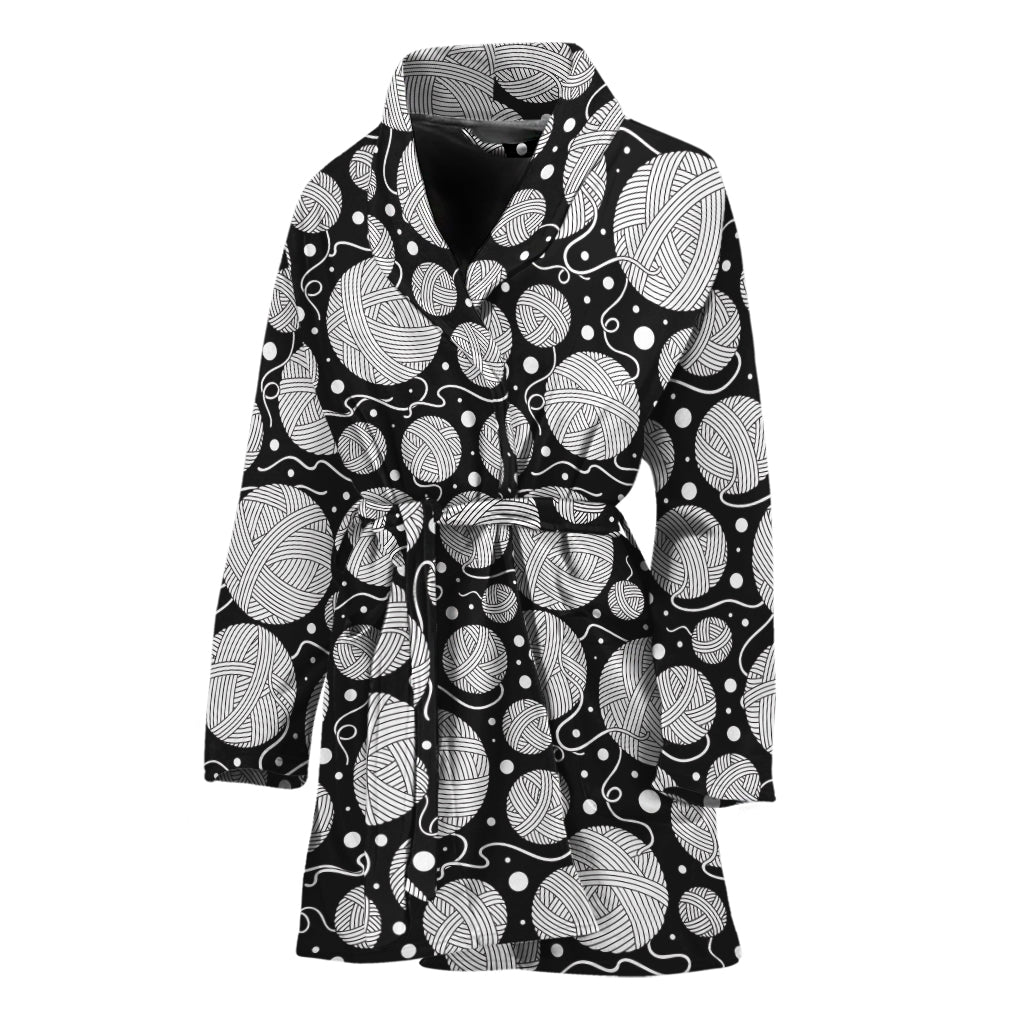 Black And White Yarn Pattern Print Women's Bathrobe