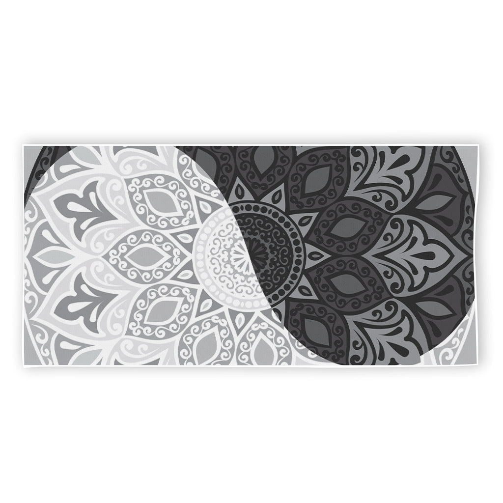 Black And White Yin Yang Mandala Print Beach Towel