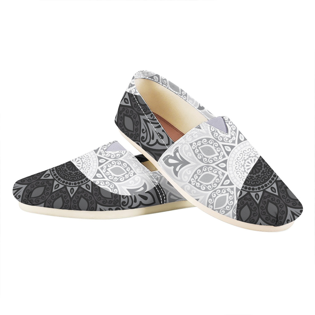 Black And White Yin Yang Mandala Print Casual Shoes