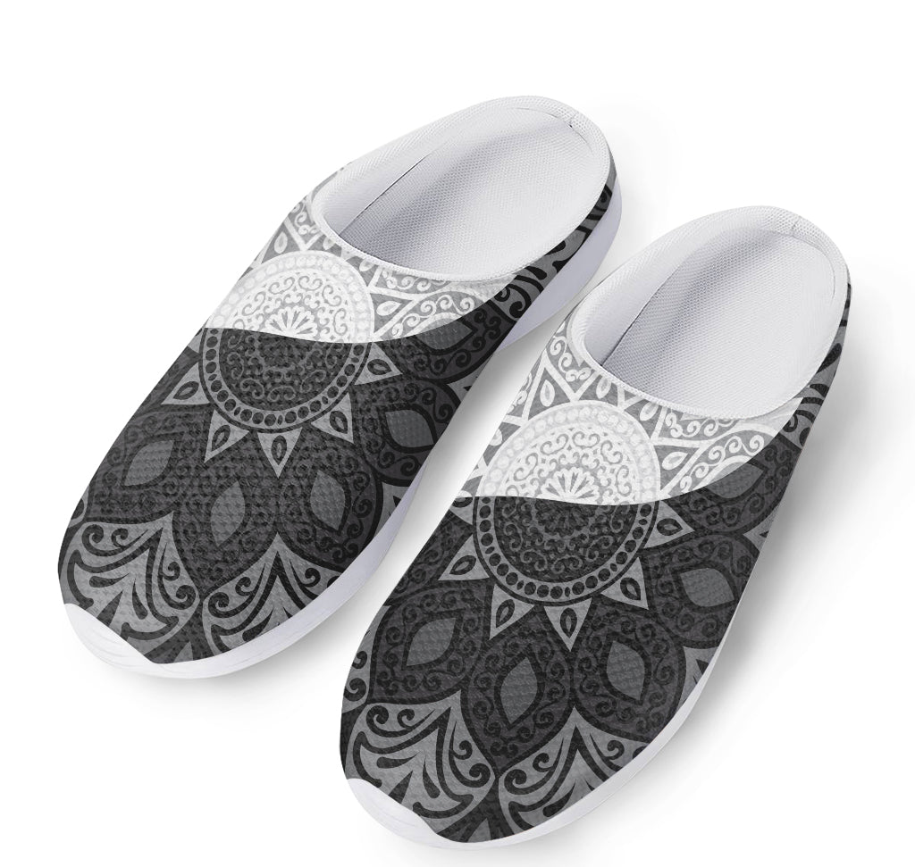 Black And White Yin Yang Mandala Print Mesh Casual Shoes