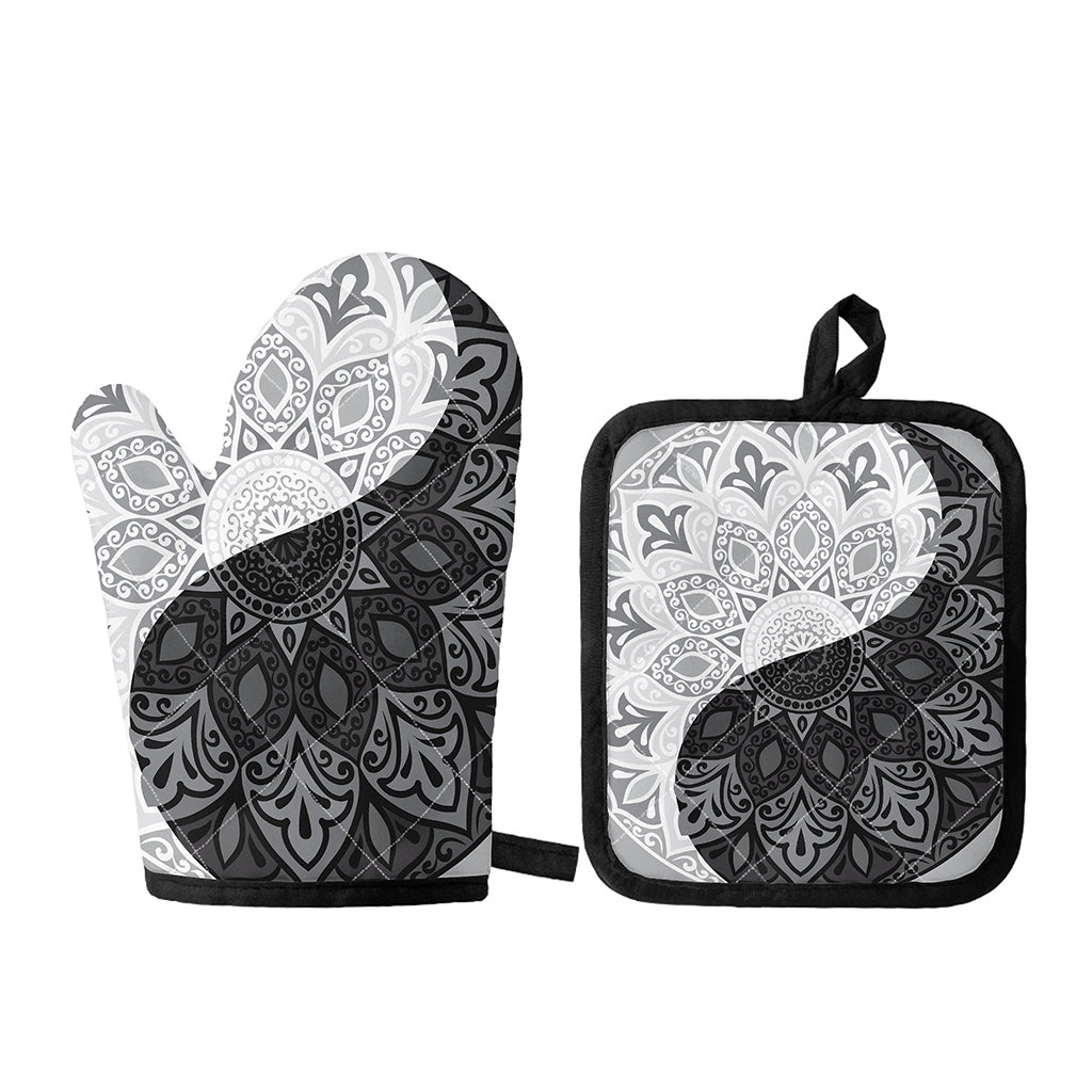 Black And White Yin Yang Mandala Print Oven Mitt And Pot Holder Set