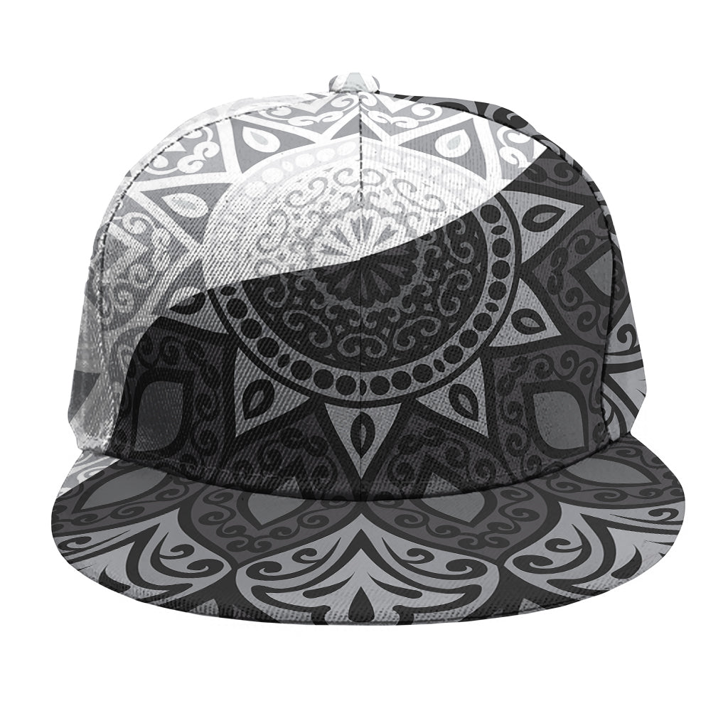 Black And White Yin Yang Mandala Print Snapback Cap