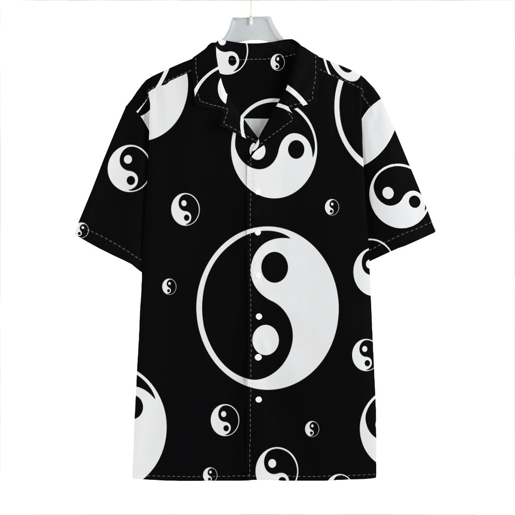 Black And White Yin Yang Pattern Print Hawaiian Shirt