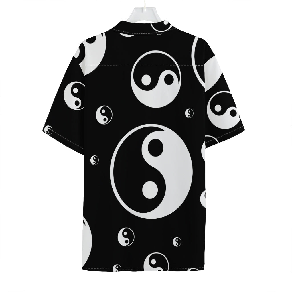 Black And White Yin Yang Pattern Print Hawaiian Shirt