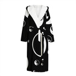 Black And White Yin Yang Pattern Print Hooded Bathrobe