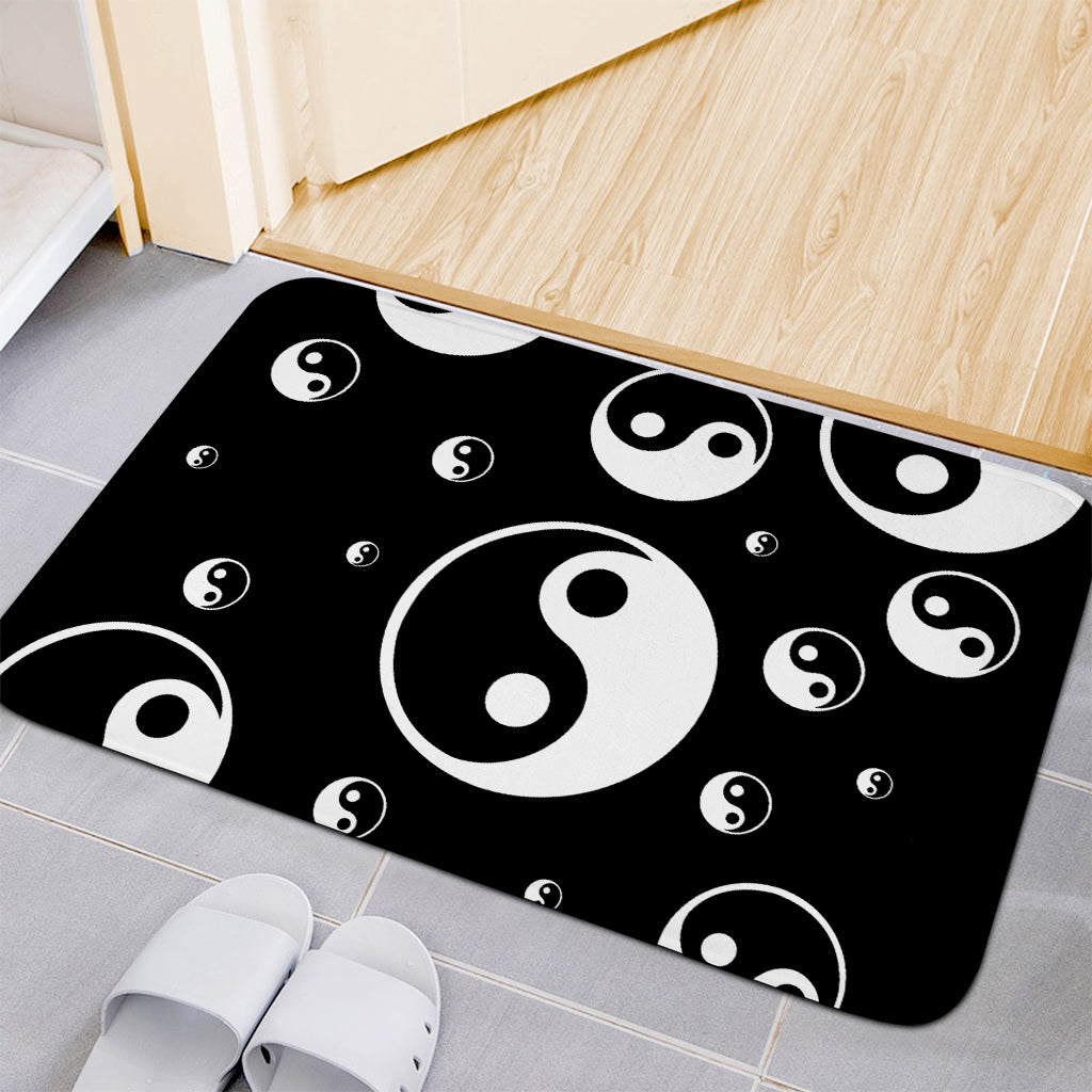 Black And White Yin Yang Pattern Print Indoor Door Mat
