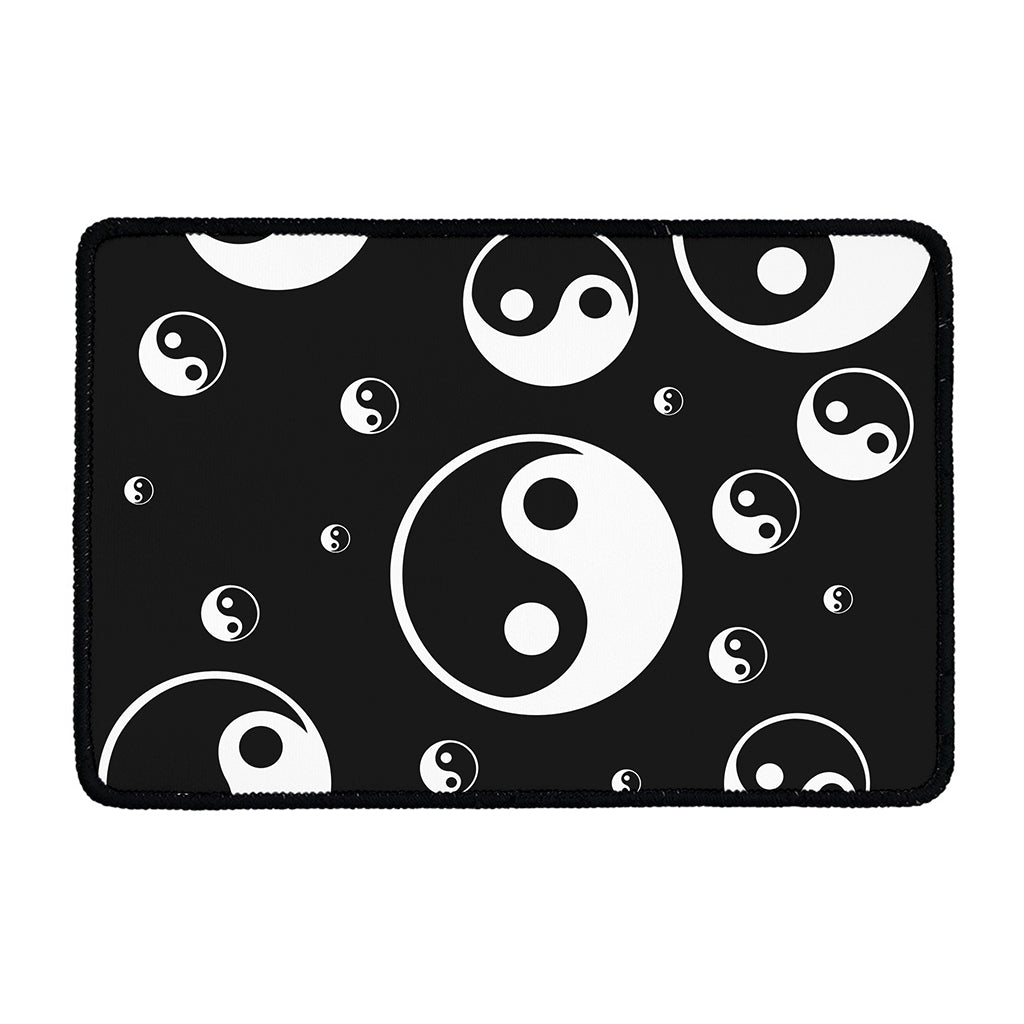 Black And White Yin Yang Pattern Print Kitchen Mat