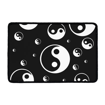 Black And White Yin Yang Pattern Print Kitchen Mat