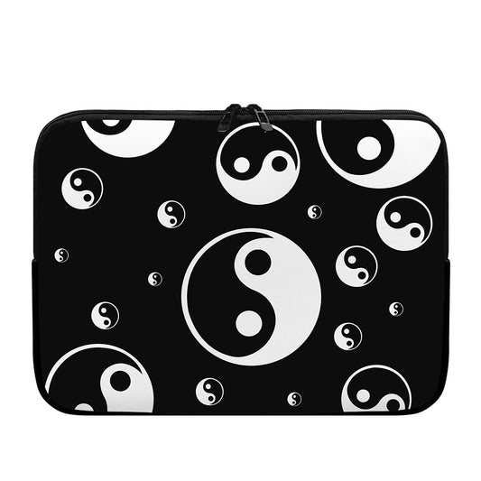 Black And White Yin Yang Pattern Print Laptop Sleeve