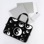 Black And White Yin Yang Pattern Print Laptop Sleeve With Handle
