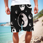 Black And White Yin Yang Pattern Print Men's Cargo Shorts
