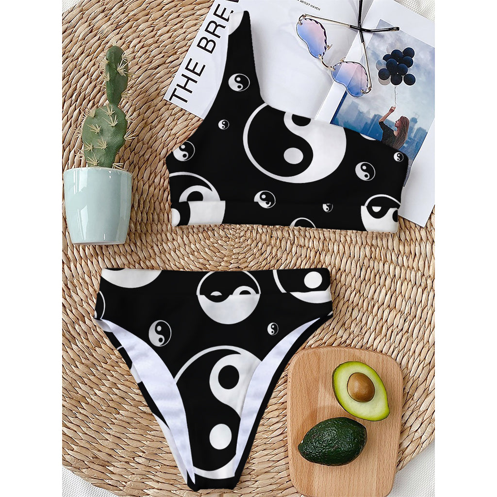 Black And White Yin Yang Pattern Print One Shoulder Bikini Top