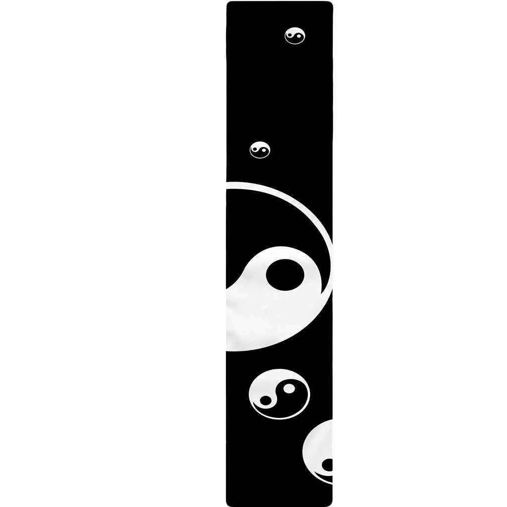 Black And White Yin Yang Pattern Print Table Runner
