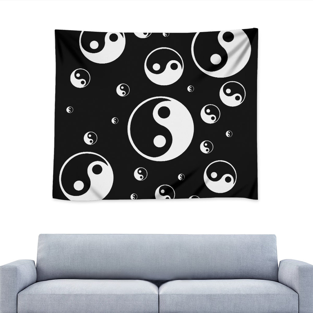 Black And White Yin Yang Pattern Print Tapestry