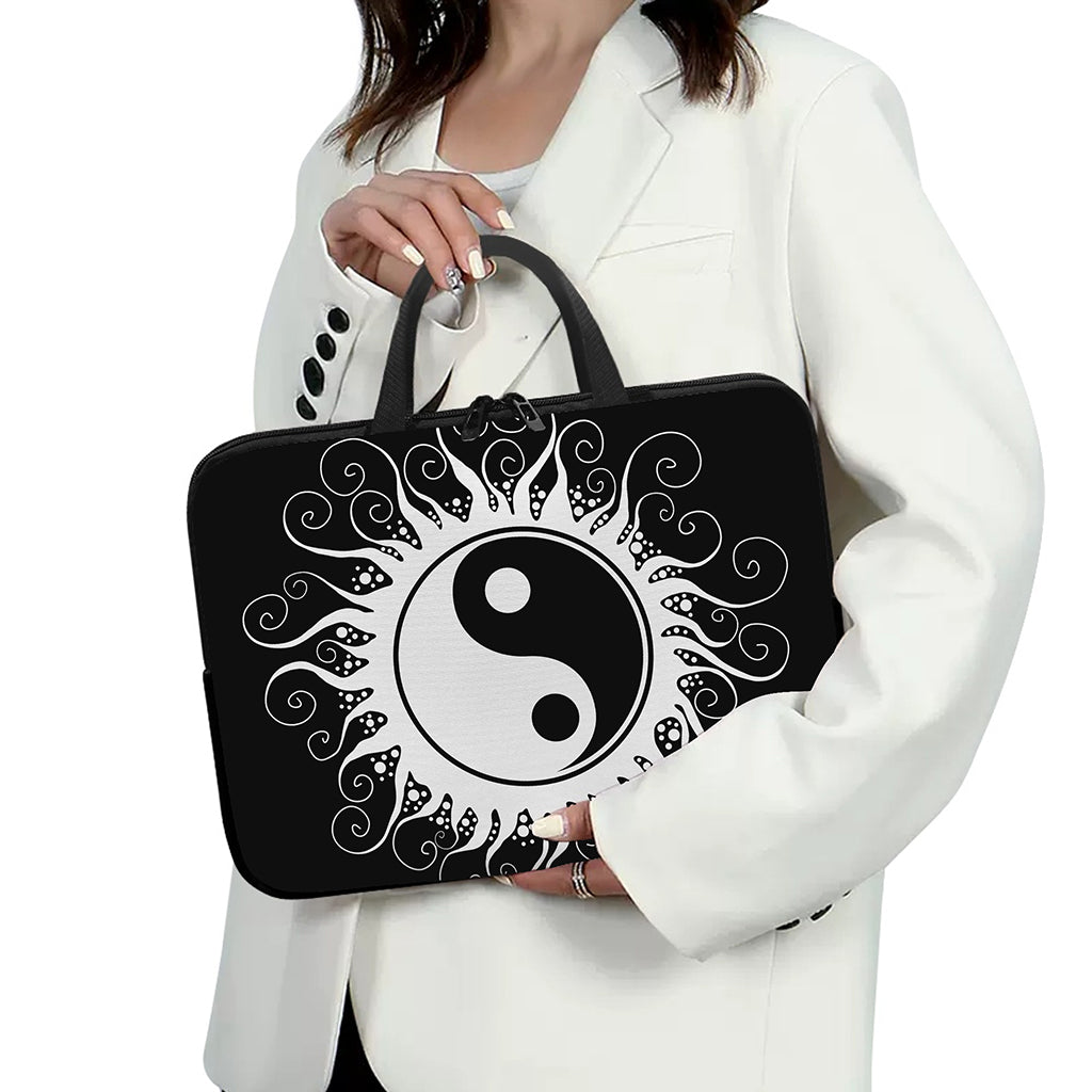 Black And White Yin Yang Sun Print Laptop Sleeve With Handle