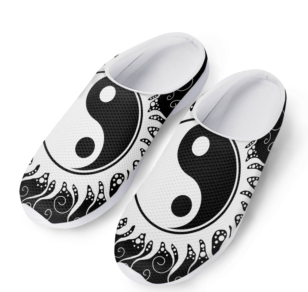 Black And White Yin Yang Sun Print Mesh Casual Shoes