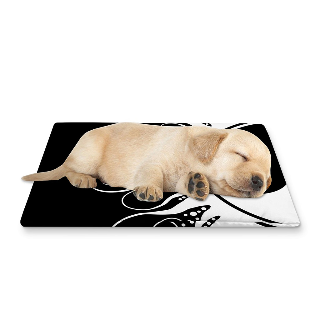 Black And White Yin Yang Sun Print Pet Cooling Mat Cover