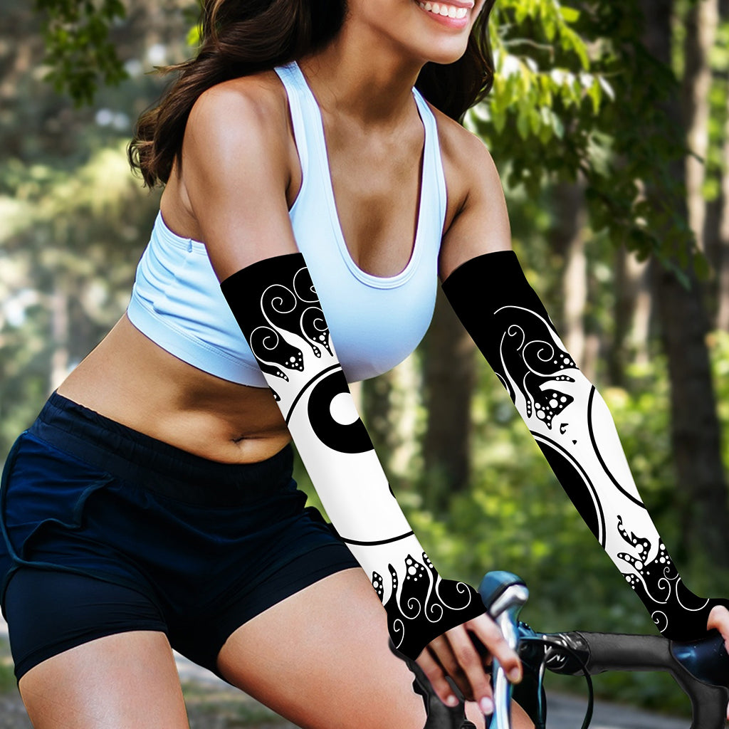 Black And White Yin Yang Sun Print Sun Protection Arm Sleeves