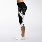 Black And White Yin Yang Sun Print Women's Capri Leggings