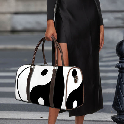 Black And White Yin Yang Symbol Print Duffle Bag
