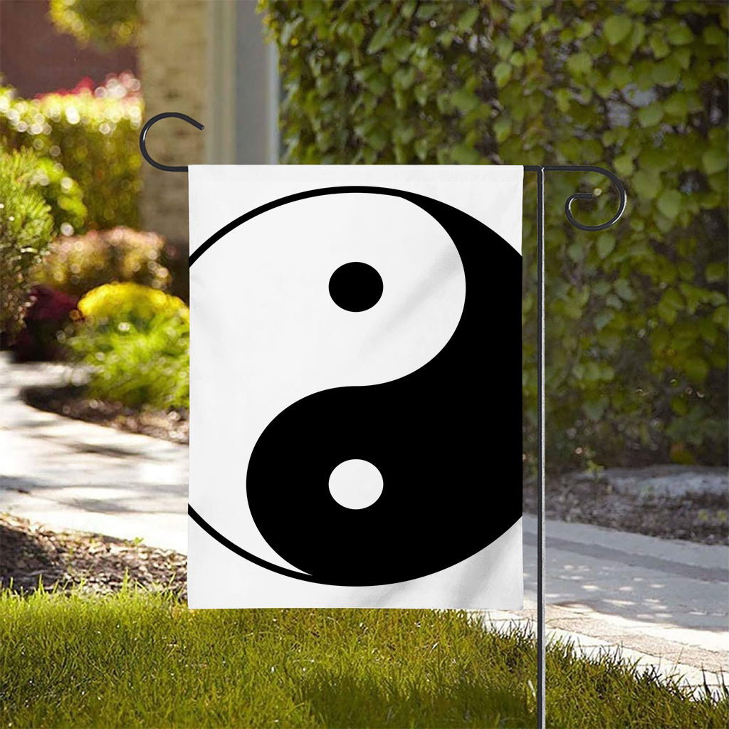 Black And White Yin Yang Symbol Print House Flag