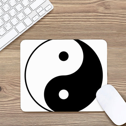 Black And White Yin Yang Symbol Print Mouse Pad
