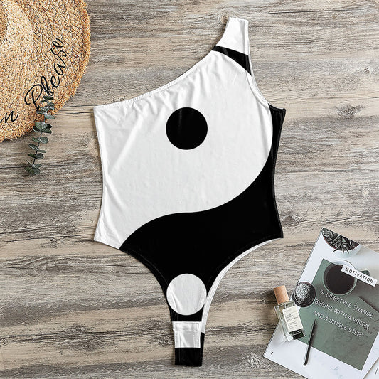Black And White Yin Yang Symbol Print One Shoulder Bodysuit