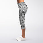 Black And White Zentangle Pattern Print Women's Capri Leggings
