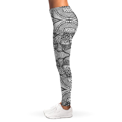 Black And White Zentangle Pattern Print Women's Leggings