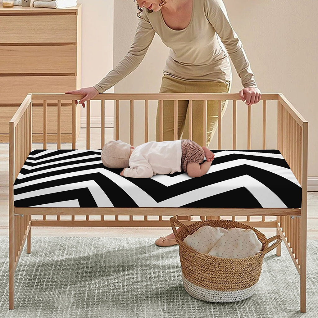 Black And White Zigzag Dazzle Print Baby Crib Sheet