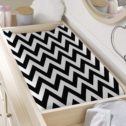 Black And White Zigzag Pattern Print Changing Pad Cover