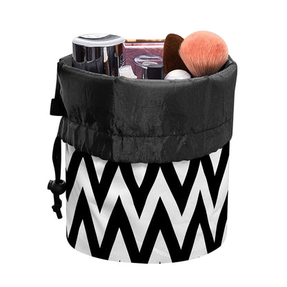 Black And White Zigzag Pattern Print Drawstring Makeup Bag