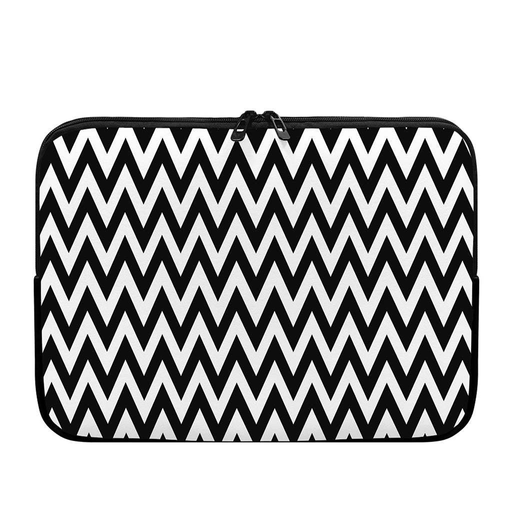 Black And White Zigzag Pattern Print Laptop Sleeve