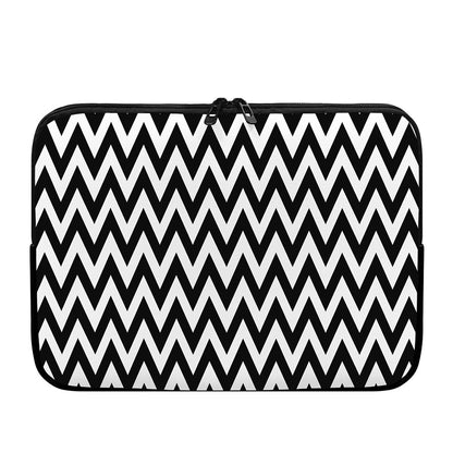 Black And White Zigzag Pattern Print Laptop Sleeve