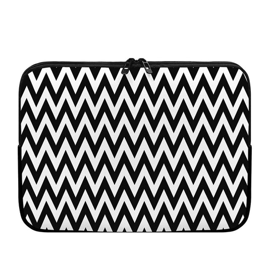 Black And White Zigzag Pattern Print Laptop Sleeve