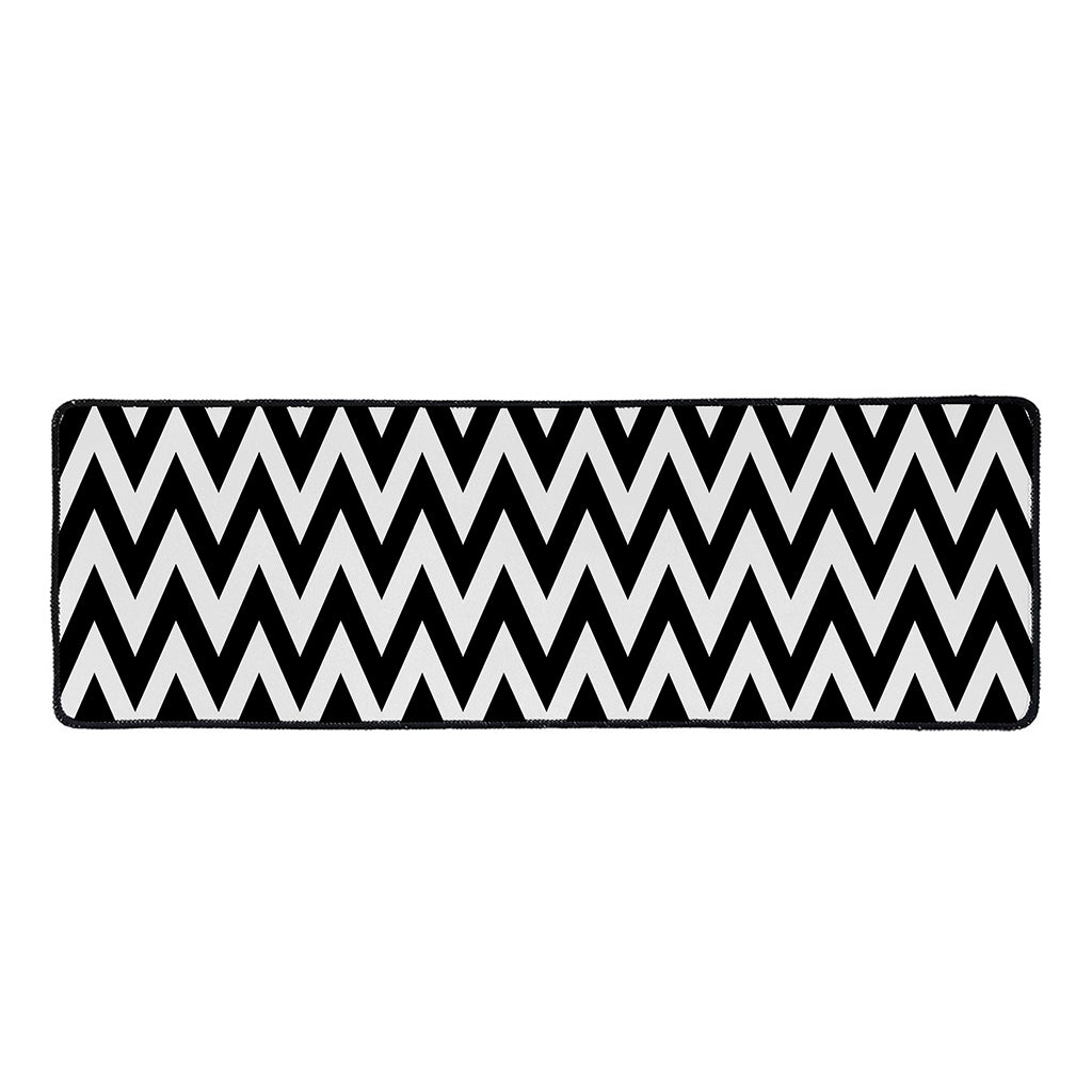 Black And White Zigzag Pattern Print Long Kitchen Mat