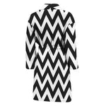 Black And White Zigzag Pattern Print Men's Bathrobe
