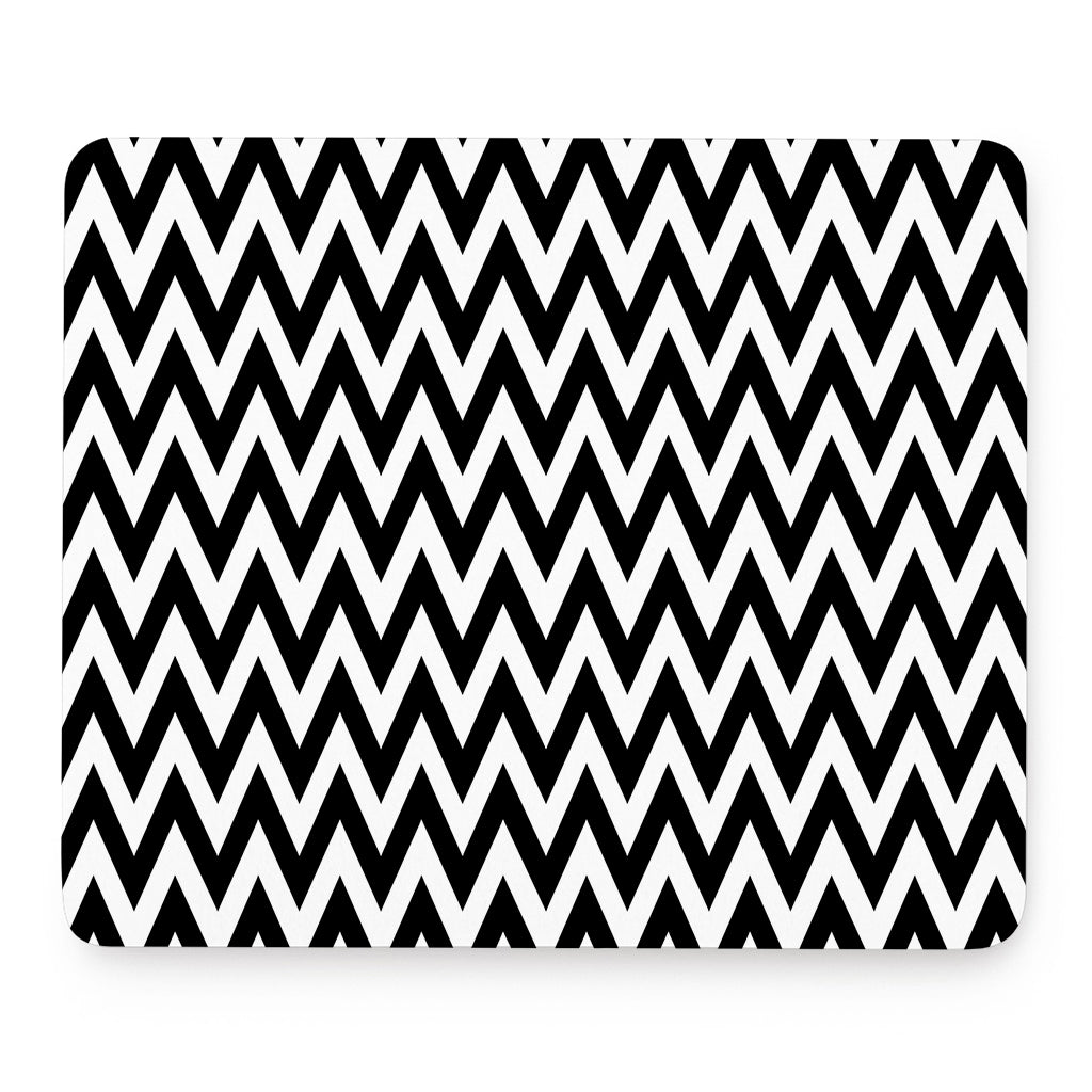 Black And White Zigzag Pattern Print Mouse Pad