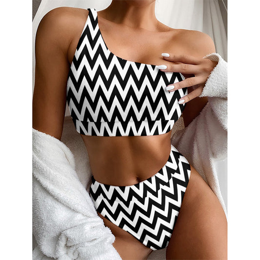 Black And White Zigzag Pattern Print One Shoulder Bikini Top