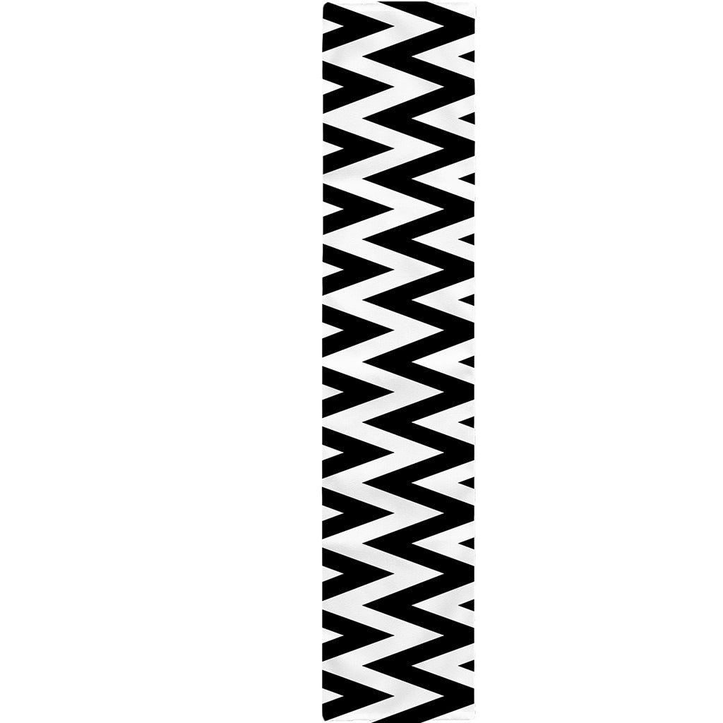 Black And White Zigzag Pattern Print Table Runner