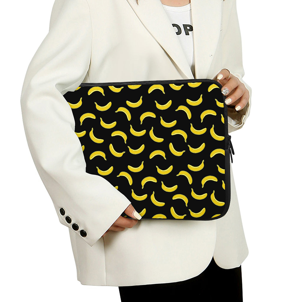 Black And Yellow Banana Pattern Print Laptop Sleeve