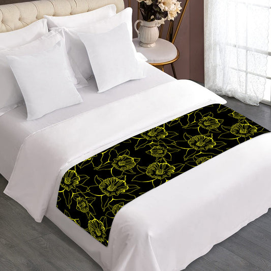 Black And Yellow Daffodil Pattern Print Bed Runner