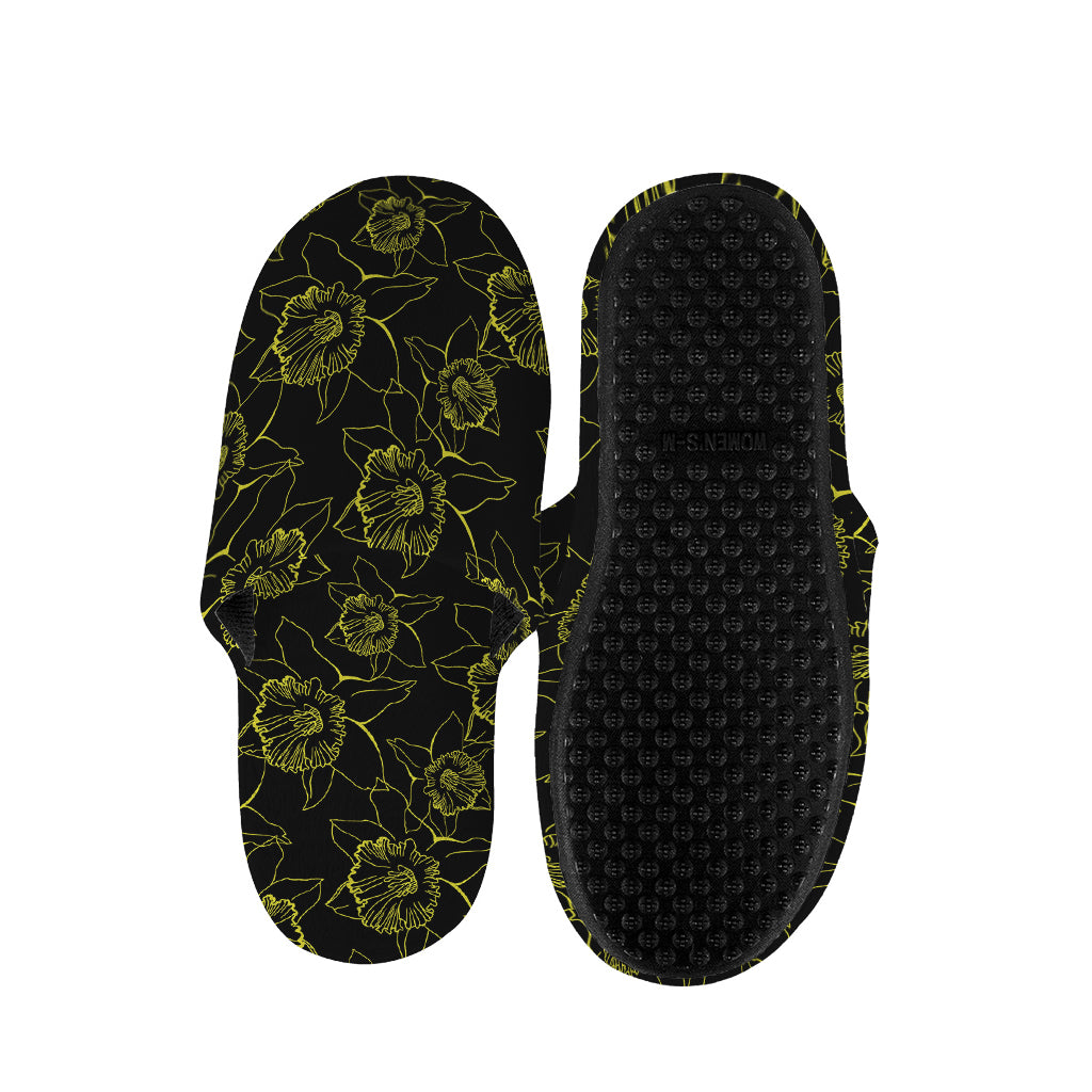 Black And Yellow Daffodil Pattern Print Slippers