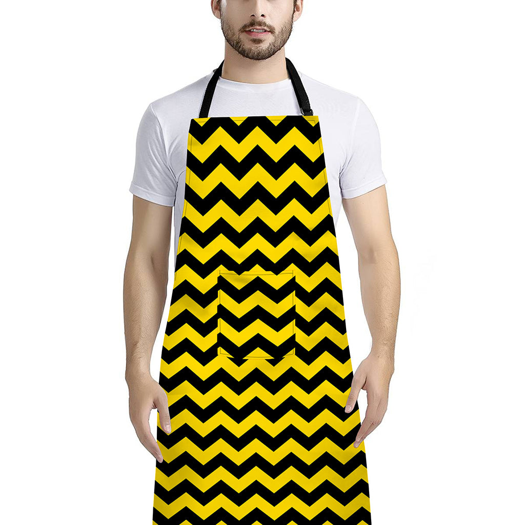 Black And Yellow Zigzag Pattern Print Bib Apron With Pocket